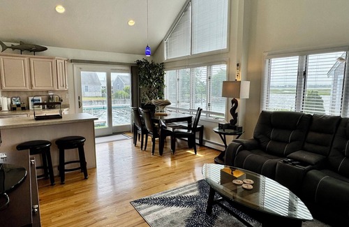 South Yarmouth House | Boater's Paradise with Beaches Nearby! RPAM010