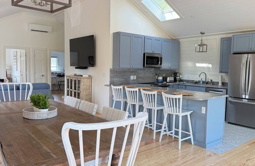 Blue Hill House | Boathouse at Waters Edge Coastal Oceanfront Luxury near Acadia. Sleeps 8!