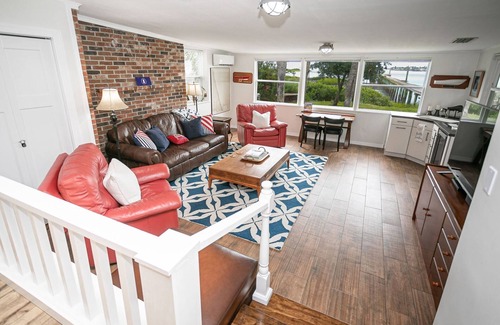 St. Augustine Cottage | Boathouse Cottage, Historic District Pvt Pier 1 blk to Trolley & Fort