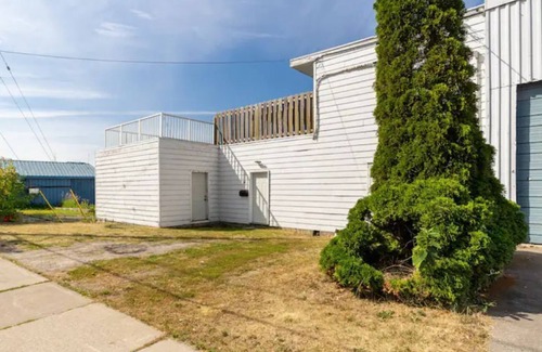 Belleville Boat Rental | BOATHOUSE LOFT - Loft with million dollar views!