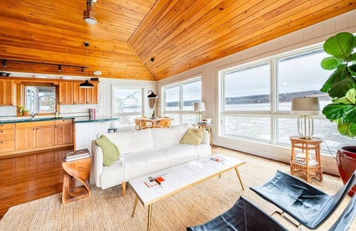 Malden House | Boathouse on the Hudson