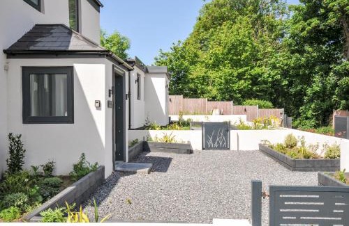 Westleigh House | Boathyde