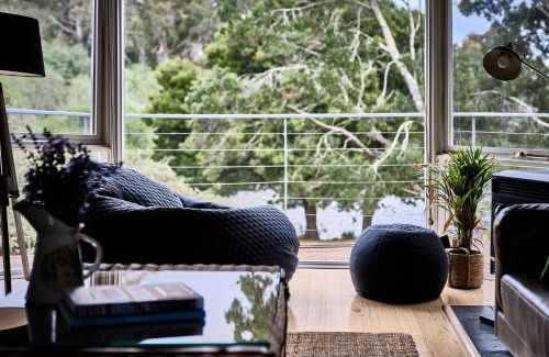 Daylesford House | Boatshed Villas by Istana - Green Door