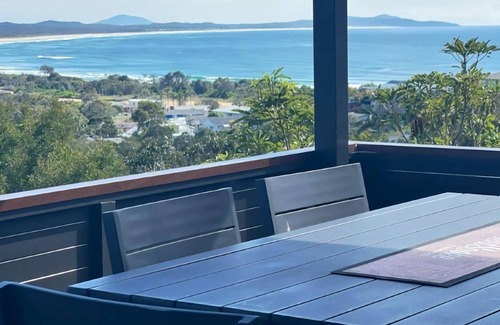 Crescent Head House | Bob's Shout Crescent Head NSW 2440