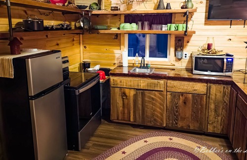 Butternut Cabin | Bobber's On The Lake - Cabin 3