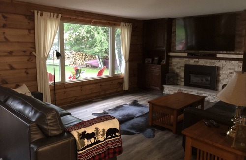 Dunsford House | Bobcaygeon Lakefront Home on Sturgeon Lake, Kawarthas