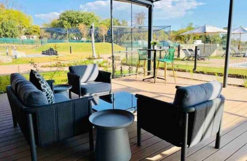 Greater Johannesburg Metropolitan Area Apartment | Bobo's Greenlee Lifestyle Studio Apartment