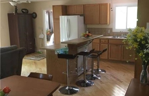 Frontenac Cottage | Bobs Lake 3 Bedroom Waterfront : $1495* Last Minute Weekly Special!