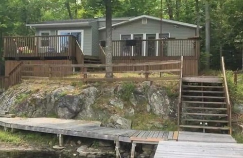 Frontenac Cottage | Bobs Lake 3 Bedroom Waterfront : $1495* Last Minute Weekly Special!
