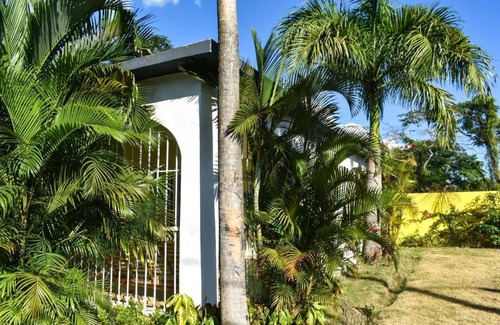 Reparto Ibarra House | BOCA DEL PARAISO 2 EXTENSION, BOCA CHICA RD