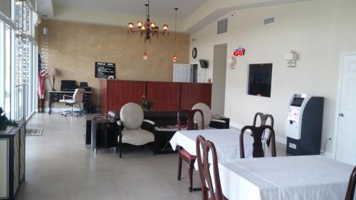 Boca Raton Hotel | Boca Inn