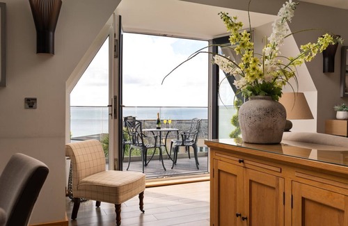 Praa Sands House | BODILLIAN