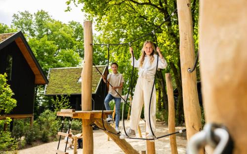 Wekerom Villa | Boerderij Villa met Binnenzwembad & Wellness - 10 personen