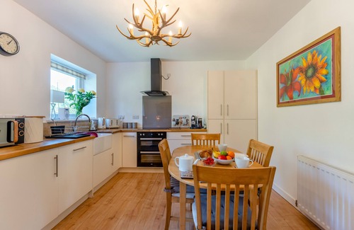 Eyemouth House | Bogan - Three Bedroom House, Sleeps 5