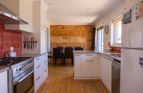 Jindabyne House | Bogong Arms is the perfect getaway for a family