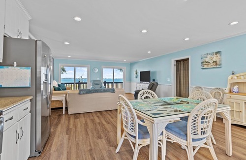 Emerald Isle Cottage | Bogue Sound Cottage with Boat Dock