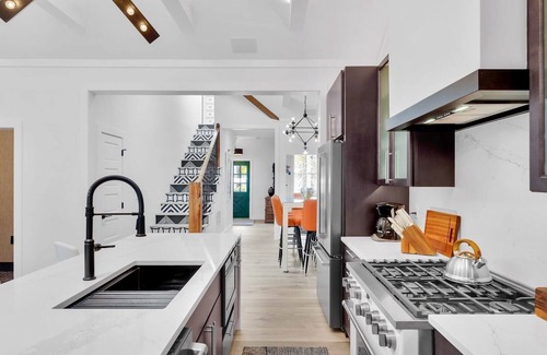 Key West Historic District House | *BOHEMIA @ OLD TOWN* Fully Renovated Home & Pool + LAST KEY SERVICES.