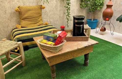 Dcheira El Jihadia Apartment | Bohemian Amazigh style apartment with patio Peace and comfort