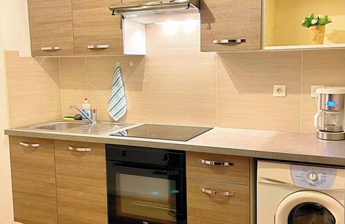 Blagnac Apartment | Bohemian apartment - WI-FI - Air conditioning - Parking - Netflix