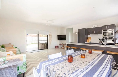 Byron Bay House | Bohemian Byron Bay, pool, firepit, pet-friendly