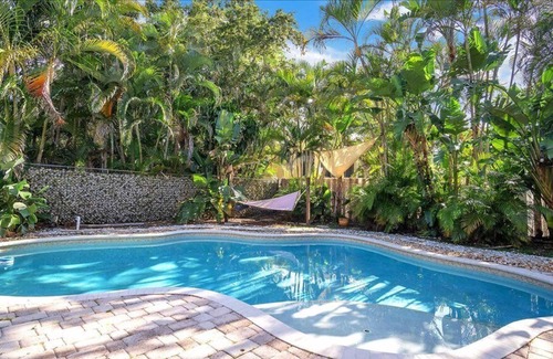 Davie House | Bohemian Gem 5 Bedroom Pool Home