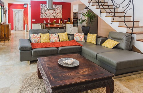 Ravine des Cabris Villa | Bohemian villa with pool (heated in winter) not overlooked