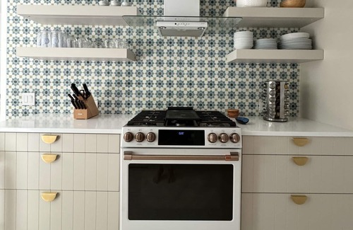 Southside House | Boho Bungalow in the Heart of SoSo