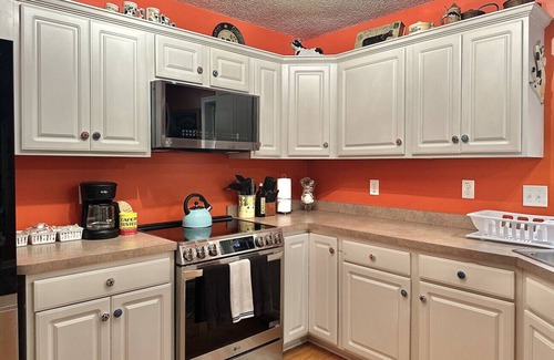 Carteret County House | Boho Burrow - Pet Friendly Mainland Coastal Retreat