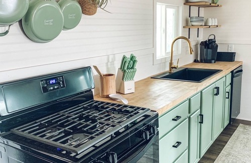 Coarsegold House | Boho CA style Bungalow near Yosemite National Park! Rural Mountain View!