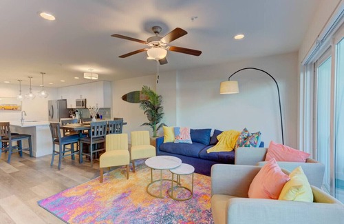 Madeira Beach Apartment | Boho Condo 3/3 Heated pool