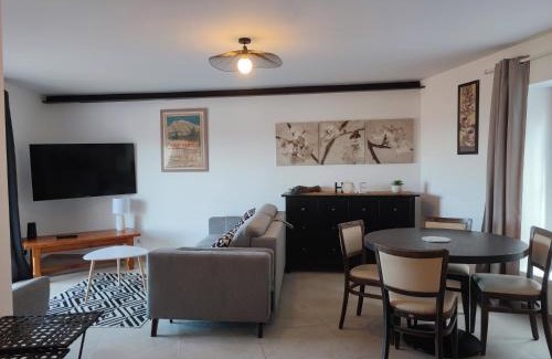 Bonnieux Apartment | BOHO location 1