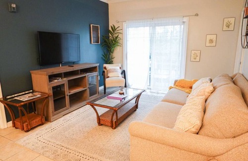 Rehoboth Beach Condo | Boho Rehoboth condo-2bd/3.6mi to Beebe/.5mi outlets/walk to coffee!