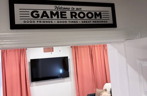 Buckeye Lake House | Boho Retreat + Game Room