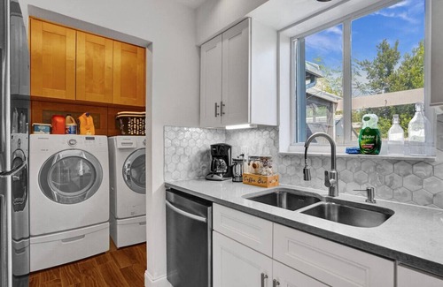 Sunset House | Boho-styled home w/newly remodeled fenced-in pool!
