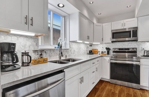 Sunset House | Boho-styled home w/newly remodeled fenced-in pool!