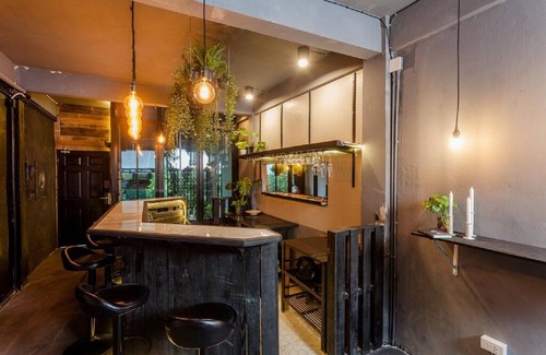 Wat Ratchabophit House | Boho Twin Room near Khaosarn Road