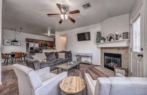 Oklahoma City Apartment | Boho vibe 3BR/2BA Near Tinker AFB & OKC!