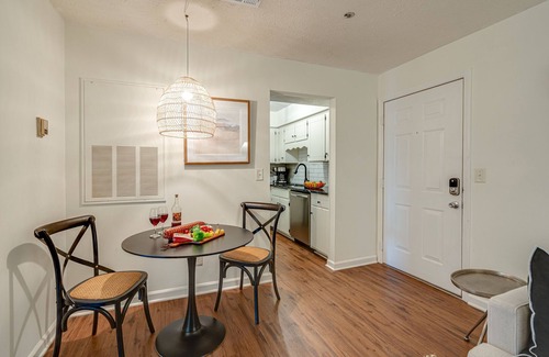 West End House | Boho West - 3 Mins to Broadway - 31+ Day Stays