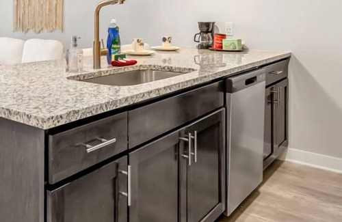 St. Peters Apartment | Bold 2241 I Breathtaking I 1Br Apartment
