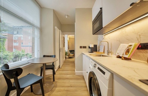 East End Apartment | Bold, Stylish Flat in the City