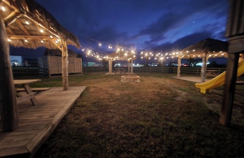 Port Bolivar House | BOLI Bunkies, BOLI Bunkies Beach Glamping Cabins