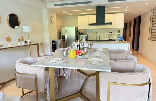 Emiliano Zapata Apartment | Bolongo 1BR your exclusive oceanfront escape