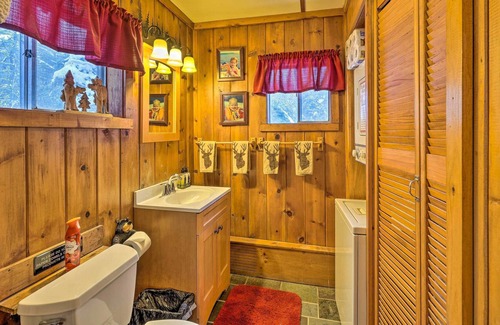Bolton Landing Cabin | Bolton ‘Alderbrook Lodge’ w/ Private 10-Acre Lake!