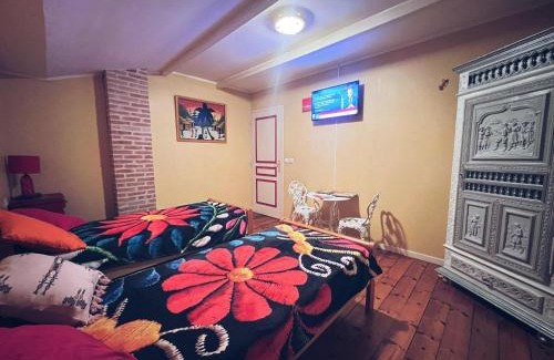 Moissac House | Bon camino