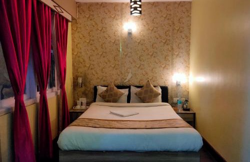 Darjeeling Hotel | Bon The Rink Heritage