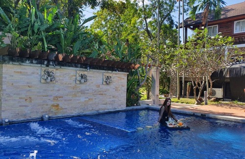 Khanong Phra Villa | BONANZA CABIN POOL VILLA, KHAO-YAI