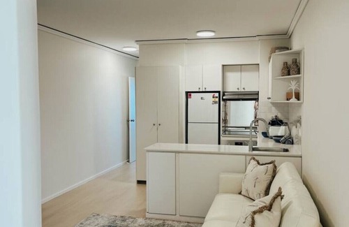Bondi Beach Apartment | Bondi Beach Waves 2 Beachfront Apartment