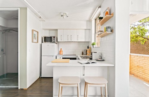 Bondi Apartment | Bondi Studio with Rooftop Pool & Beach Views