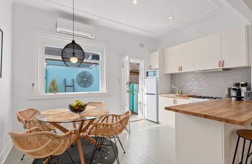 North Bondi House | Bondi Surf Cottage - family and pet friendly beach shack