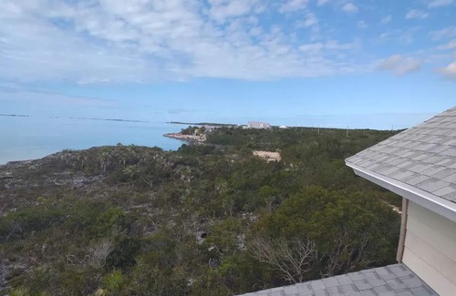 George Town House | Bonefish flat